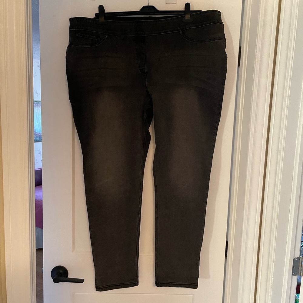 NWOT.  Nygard, black denim, skinny-leg jeans. Size 3X.  $15